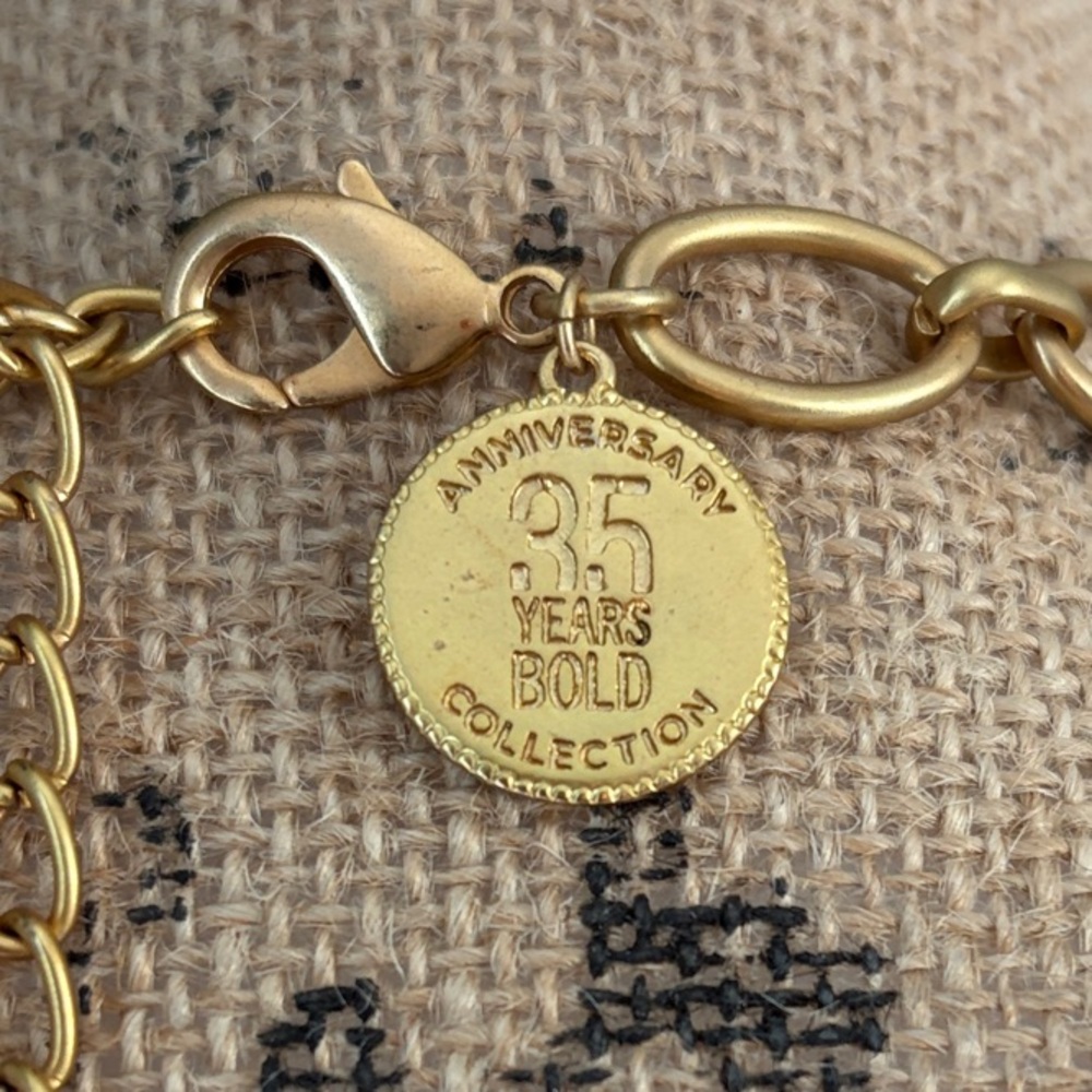 Chico's 35 Year Anniversary BOLD Special Edition piece - Picture 8 of 15